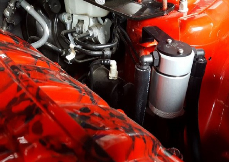 J&L 2015-2023 Ford Mustang EcoBoost Driver Side Oil Separator 3.0 - Clear Anodized - Bild 2